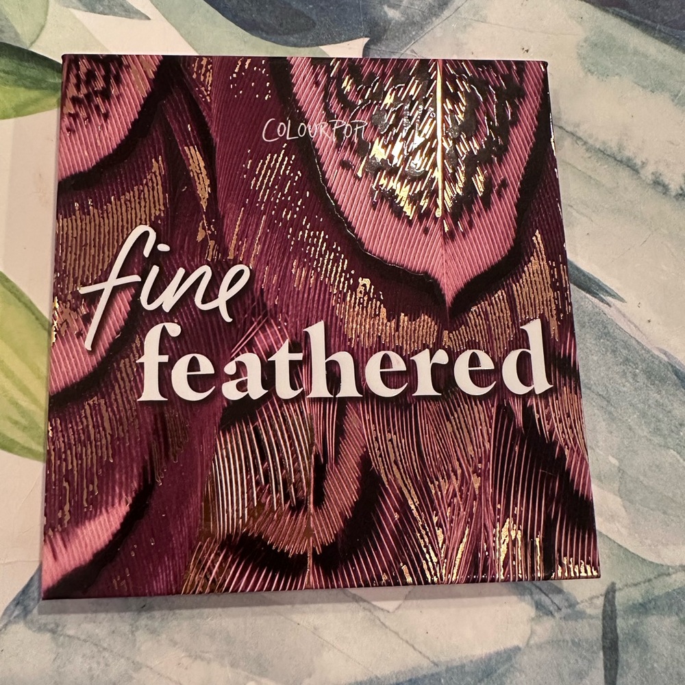 Colourpop pressed powder palette - Fine Feathered NWT